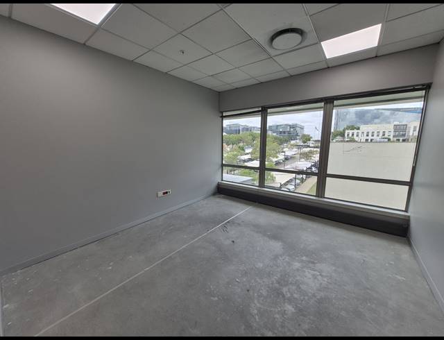947M² OFFICE TO LET IN SANDTON CENTRAL